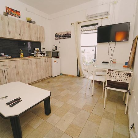 Family Apart Nahariya Exterior foto