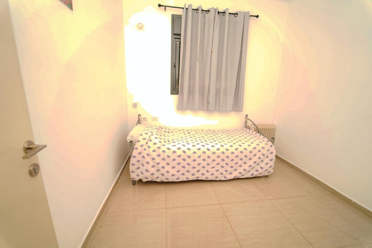 Family Apart Nahariya Exterior foto